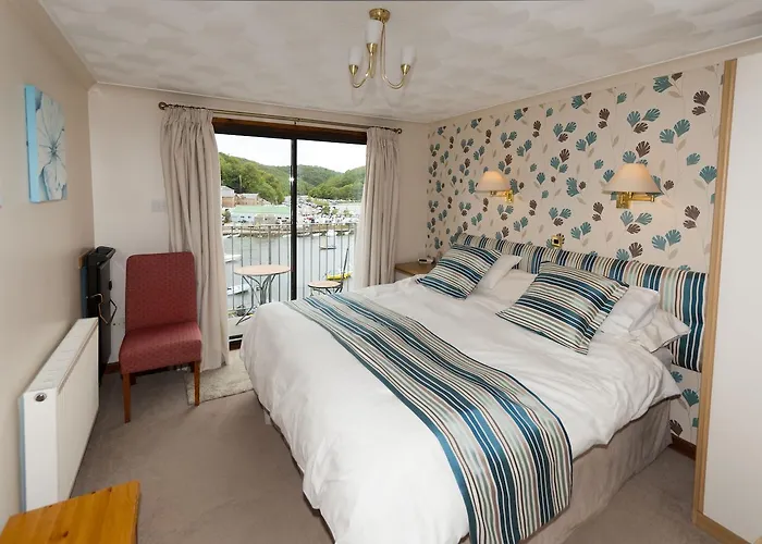 Rivercroft Hotel